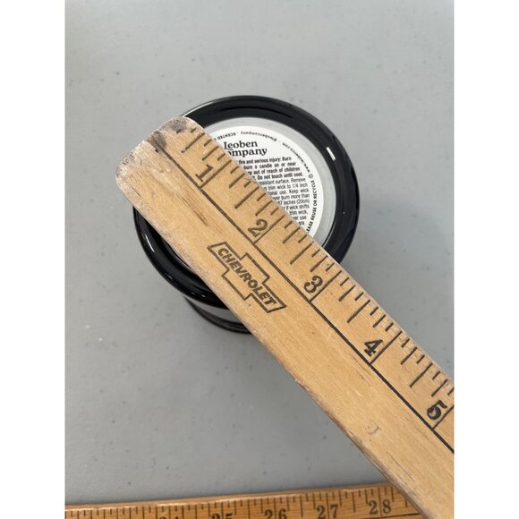 Leoben Jasmine Santal Candle 9 Oz Manly Apothecary Vegan Soy Wax Blend Essential - Picture 4 of 6